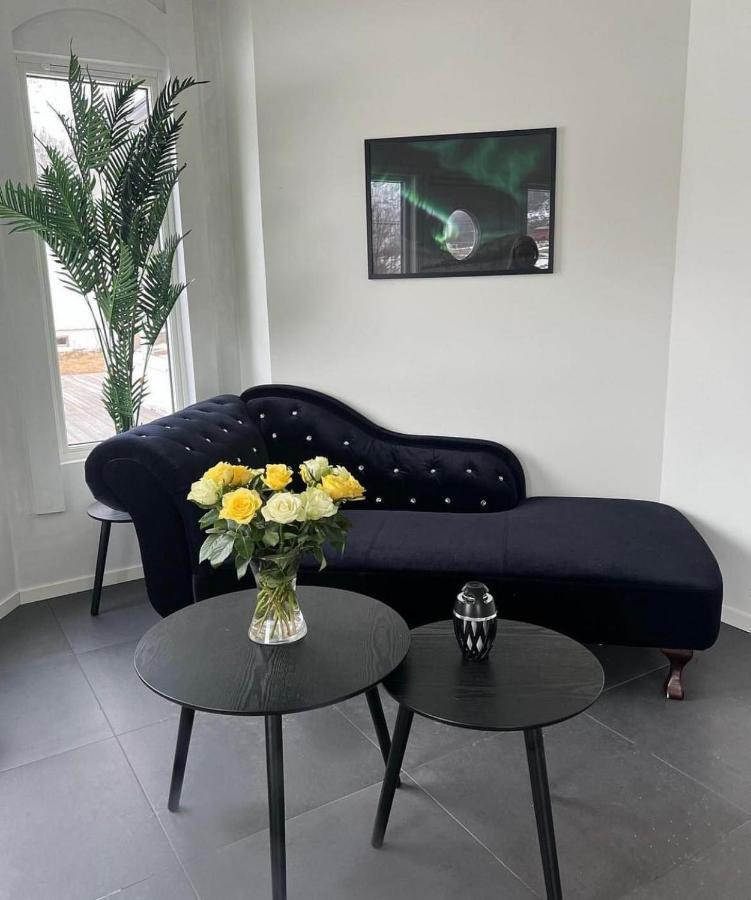 Senja Living Aparthotel Stonglandseidet Exteriör bild