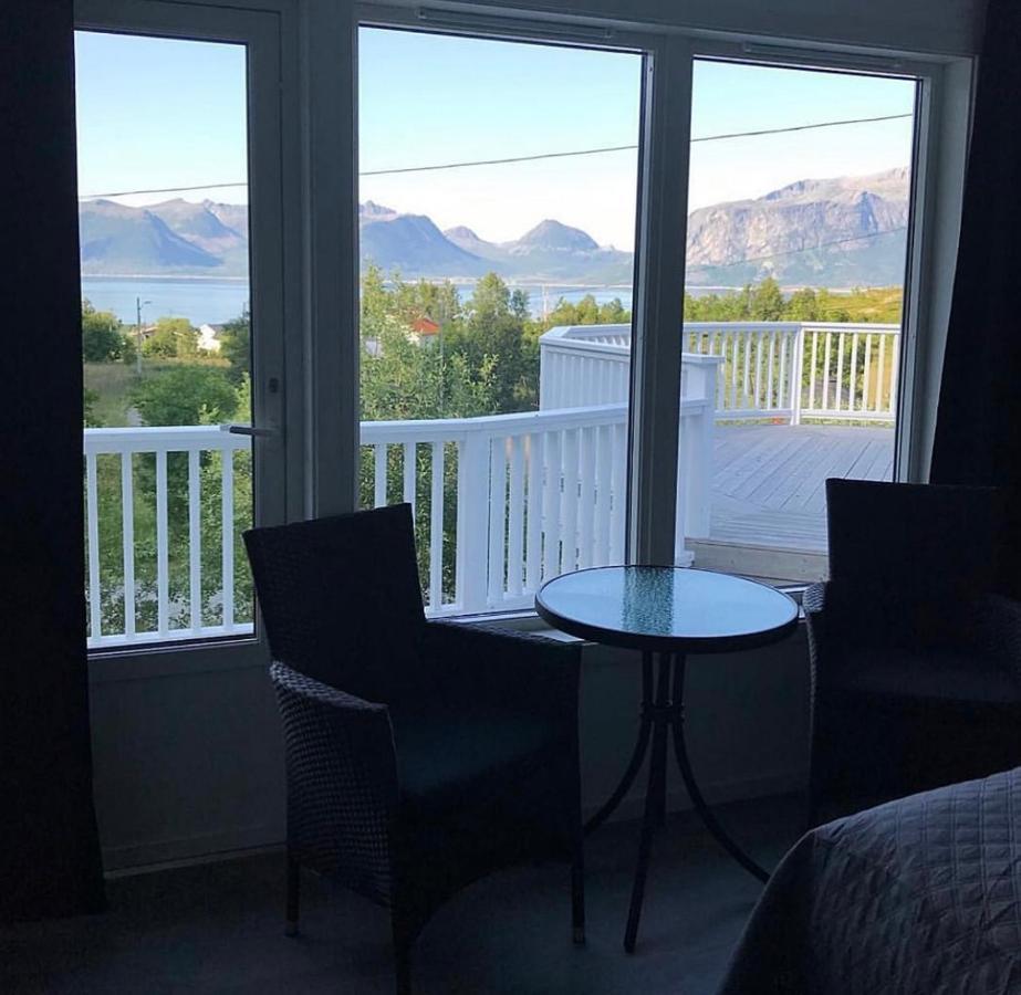 Senja Living Aparthotel Stonglandseidet Exteriör bild