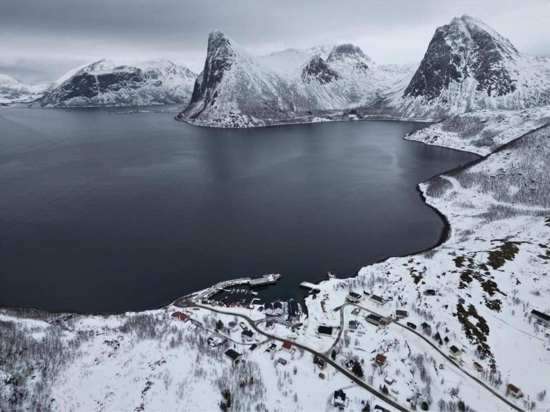 Senja Living Aparthotel Stonglandseidet Exteriör bild