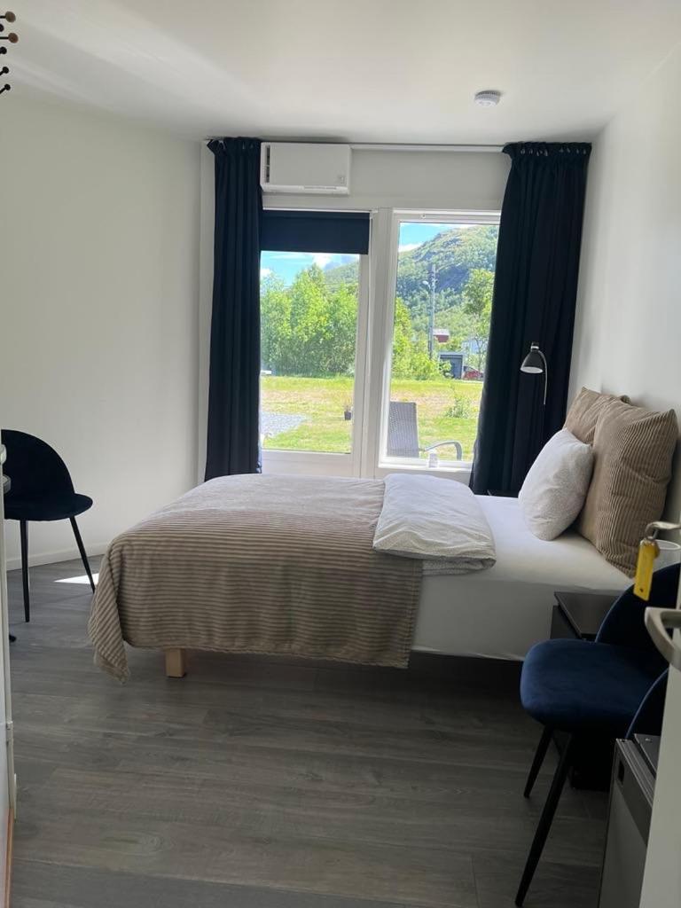 Senja Living Aparthotel Stonglandseidet Exteriör bild