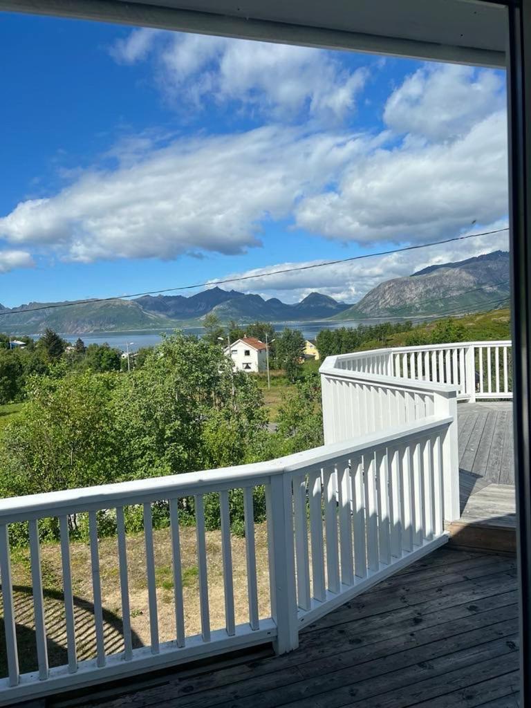 Senja Living Aparthotel Stonglandseidet Exteriör bild